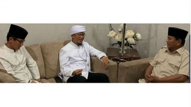 Prabowo dan Sandiaga Uno bertemu dengan ulama kondang Abdullah Gymnastiar.