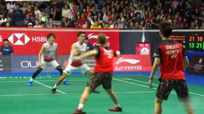 Kevin/Marcus vs Takeshi/Keigo di Singapore Open.