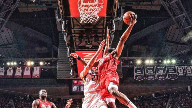 Pertandingan Playoff NBA antara Utah Jazz melawan Houston Rockets