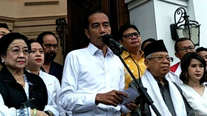 Calon presiden nomor urut 01 Joko Widodo, di Jakarta, Kamis, 18 April 2019.