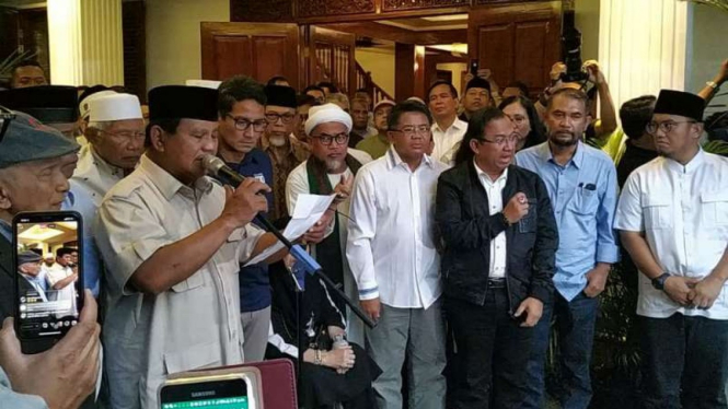 Prabowo-Sandi deklarasikan kemenangan Pilpres 2019 di Jakarta, Kamis 18 April. 