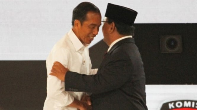 Jokowi dan Prabowo usai Debat Pilpres 2019 (Photo/Viva.co.id)