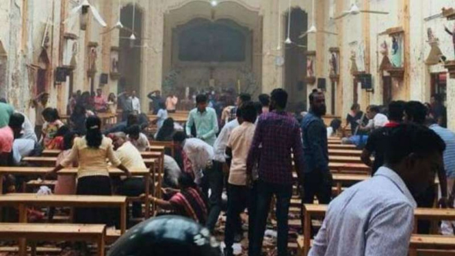 Ledakan di suatu gereja di Sri Lanka saat Minggu Paskah 2019. Lebih dari 200 orang tewas akibat rentetan bom teror di tiga kota di Sri Lanka.