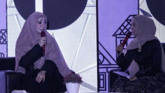 Zaskia Sungkar Ingin Desainer Lokal Aceh Tak Hilangkan Syariat Islam
