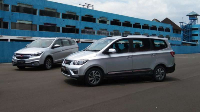 Dua produk baru Wuling.