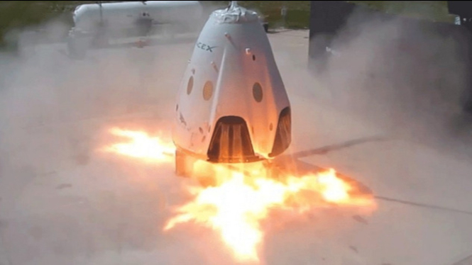 Kapsul SpaceX meledak.