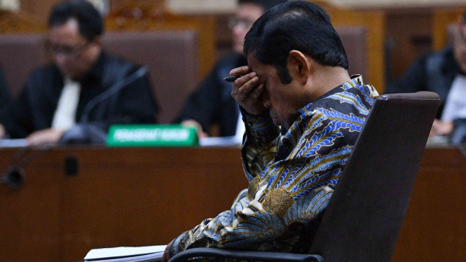 Terdakwa kasus dugaan suap proyek PLTU Riau-1 Idrus Marham menjalani sidang putusan di Pengadilan Tipikor, Jakarta Pusat, Selasa, 23 April 2019.