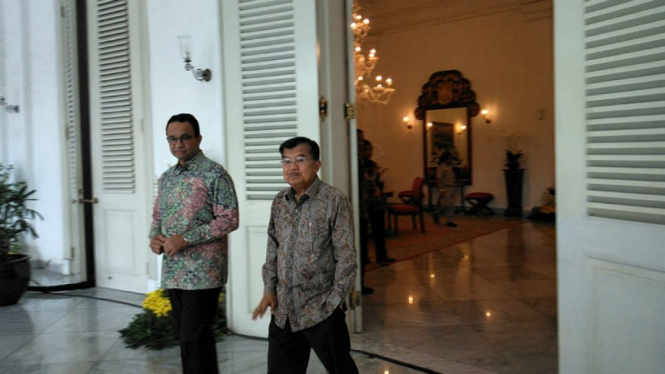 Jusuf Kalla antar Anies Baswedan ke Balai Kota