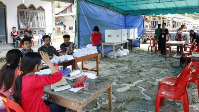 Pemungutan suara ulang atau coblosan ulang pemilu di Kabupaten Nias Selatan pada Selasa, 23 April 2019.