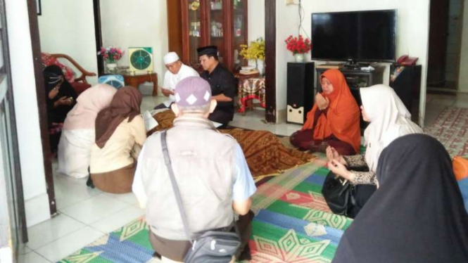 Rumah duka Anwar Sofyan, Ketua KPPS yang meninggal dunia saat bertugas, di Kelurahan Tegal Gundil, Bogor Utara, Kota Bogor, Jawa Barat, pada Selasa, 23 April 2019.