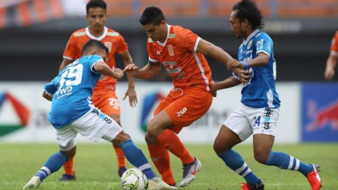 Pertandingan Borneo FC vs Persib Bandung