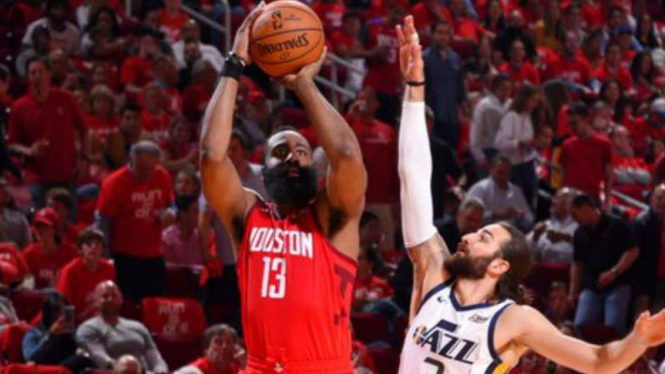 Pemain Houston Rockets, James Harden.