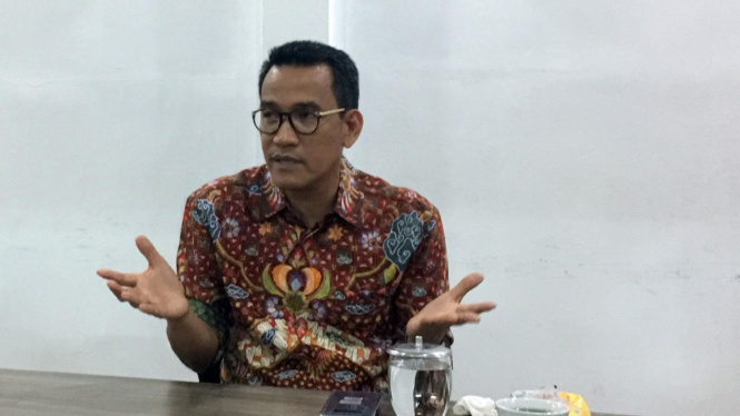 Pakar Hukum Tata Negara, Refly Harun saat berkunjung ke kantor VIVA di Jakarta