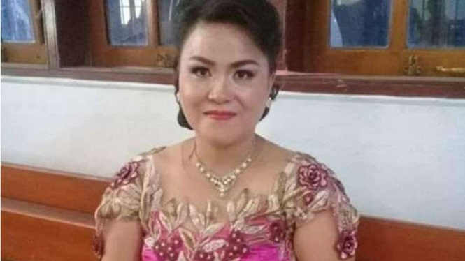 Linda Tengor, petugas KPPS Desa Suluun 1 Minahasa, Sulut