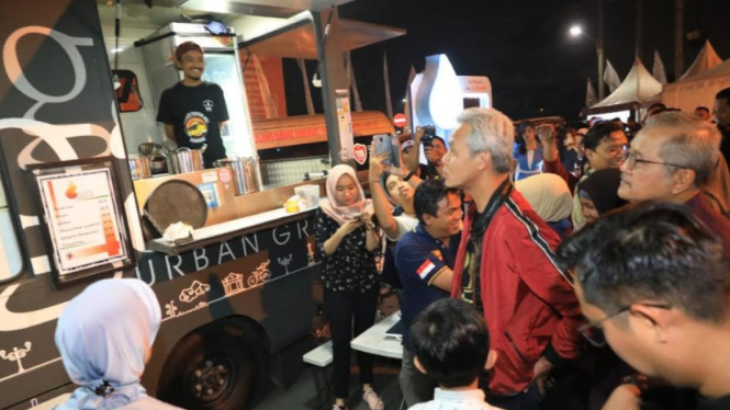 Festival Pinggir Kali Food Truck Semarang