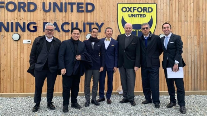 Para petinggi dan Direksi Oxford United