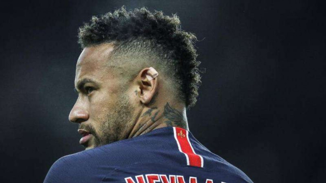 Megabintang Paris Saint-Germain (PSG), Neymar