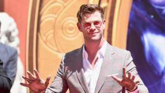 Ramai Chris Hemsworth Akan Tampil di Acara Variety Show Korea