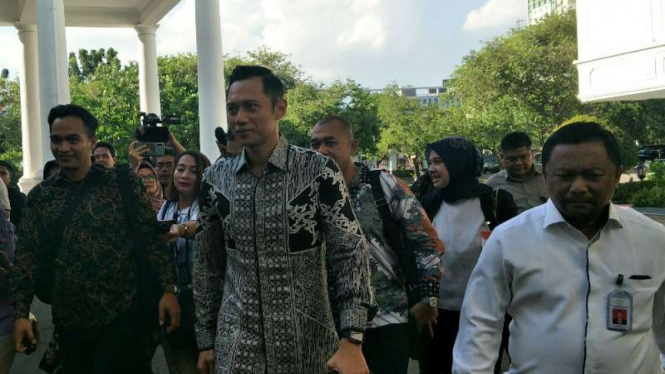 Agus Harimurti Yodhoyono tiba di Istana, Jakarta, Kamis, 2 Mei 2019.
