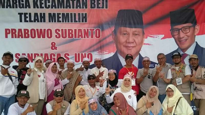 Syukuran warga Beji, sebut Prabowo-Sandi menang Pemilu