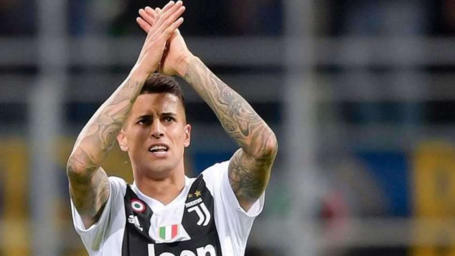 Bek sayap Juventus, Joao Cancelo