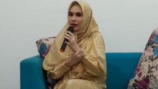 Tips Berbusana Syar'i ala Kartika Putri