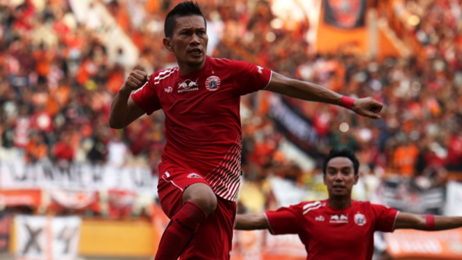 Bek Persija Jakarta, Ismed Sofyan cetak gol ke gawang Bali United