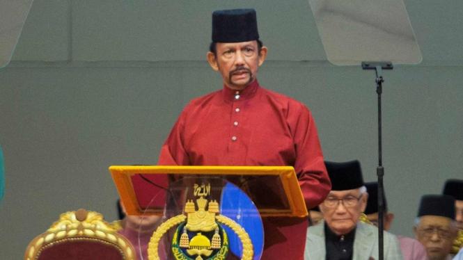 Sultan Hassanal Bolkiah sebelumnya mengatakan ia menghendaki ajaran Islam diperkuat di negaranya.-AFP/Getty Images