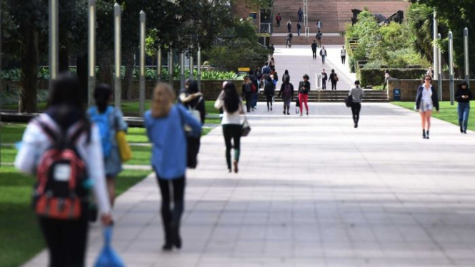 Organisasi perguruan tinggi Universities Australia menyatakan sistem penerimaan mahasiswa asing berjalan dengan baik.