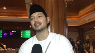 Demi Roh Fasik, Evan Sanders Belajar Ngaji dengan Irwansyah