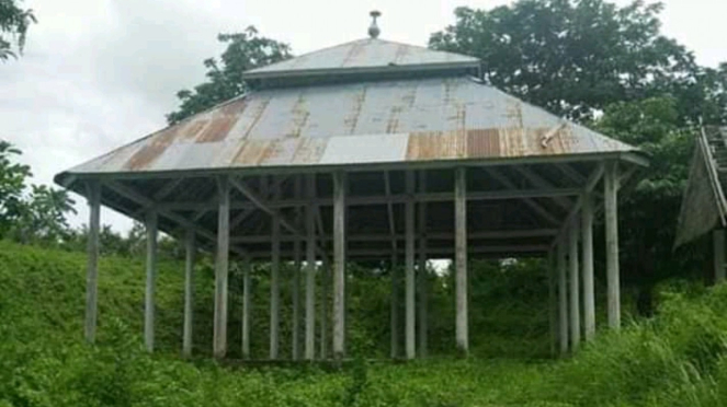 Masjid La Kai Kamina di Desa Kalodu, Kecamatan Langgudu, Kabupaten Bima, NTB.