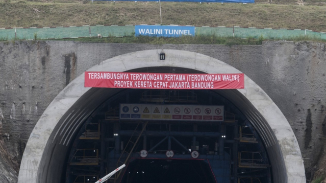 Terowongan Walini Kereta Cepat Jakarta-Bandung, investasi dari China.