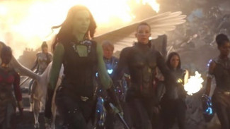 Di Balik Adegan Avengers Wanita dan Tom Holland di Endgame