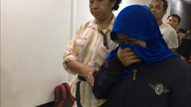 Polisi tangkap wanita penyebar video Penggal Kepala Jokowi