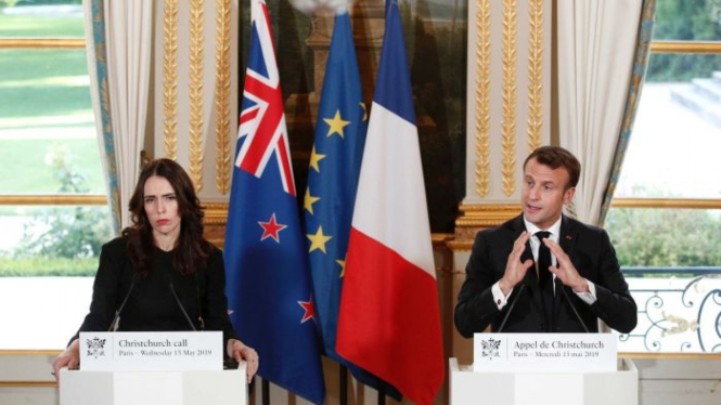 Perdana Menteri Selandia Baru Jacinda Ardern bersama Presiden Prancis Emmanuel Macron memimpin upaya sejumlah negara melarang penggunaan internet untuk menyebarkan ekstrimisme dan kebencian.
