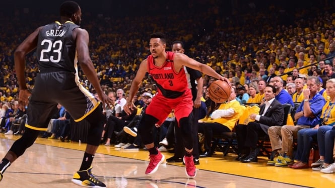 Pertandingan Golden State Warriors vs Portland Trail Blazers