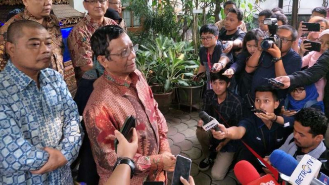 Mahfud MD kunjungi rumah Megawati, Jumat, 17 Mei 2019.