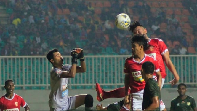 Pertandingan Tira Persikabo vs Badak Lampung FC