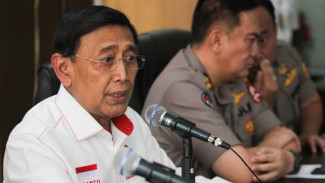 Wiranto Sebut akan Hormat ke Prabowo Bila Pendukungnya Patuh