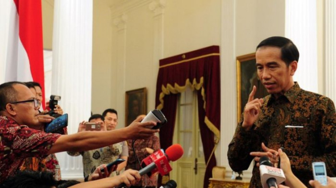 Presiden Joko Widodo menegaskan pemerintah, TNI dan Polri akan menindak tegas perusuh dalam aksi massa 22 Mei.
