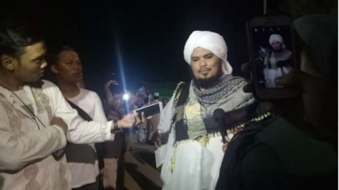 Ustaz Derry Sulaiman melayat ke pesantren Az-Zikra