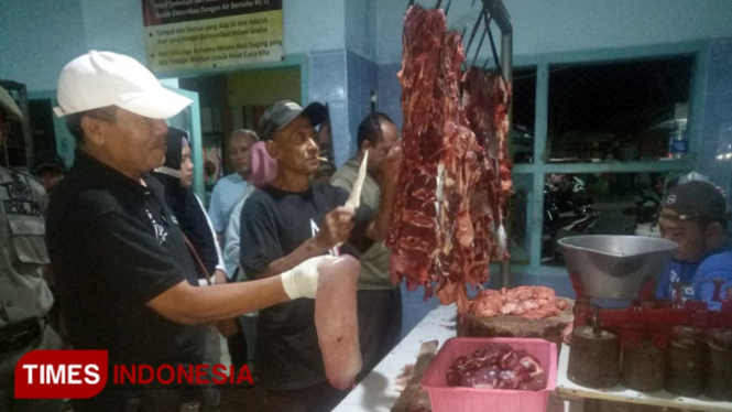 Dinas Pertanian Kabupaten Banyuwangi Sidak Terkait Stok daging di Pasaran (FOTO: Roghib Mabrur/TIMES Indonesia)