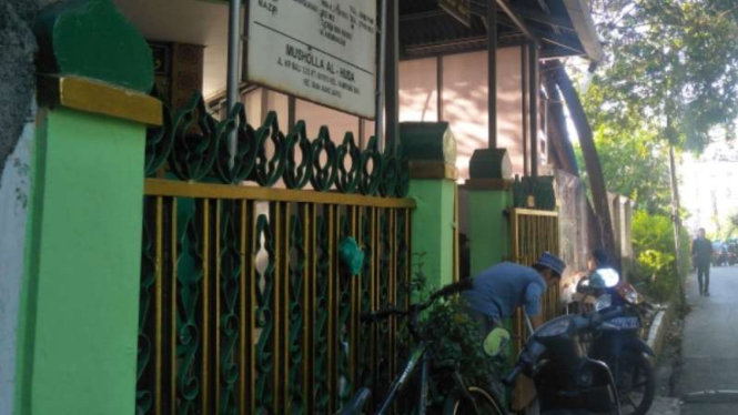 Masjid Al-Huda, Jalan Kampung Bali XXXIII, Jakarta Pusat.