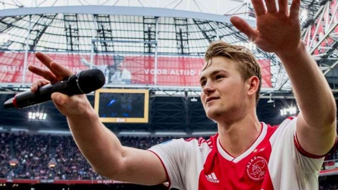Kapten Ajax Amsterdam, Matthijs de Ligt resmi gabung ke Juventus.