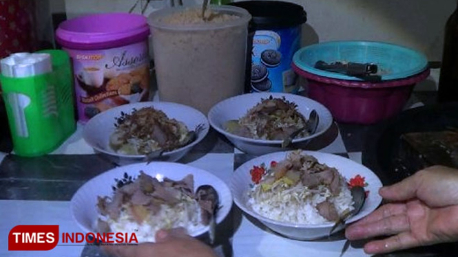 Soto Belanda milik Bu Jitro, di Desa Desa Sumberanyar, Kecamatan Paiton, Kabupaten Probolinggo.(FOTO: Dicko W/TIMES Indonesia)