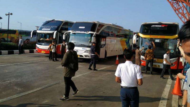 Terminal Bus Pulogebang, Jakarta Timur