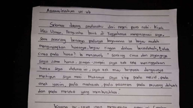 Emas yang disumbangkan warga Aceh Selatan untuk Palestina.