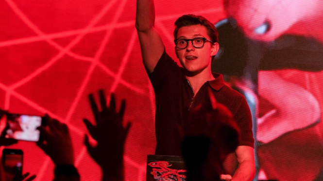Tom Holland saat Fan Event Spider-Man: Far From Home di Bali