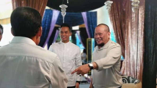 Ketua Kadin Jawa Timur La Nyalla Mattaliti bersama Anindya Bakrie di Surabaya