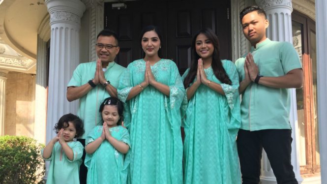 Alasan Keluarga Anang Ashanty Pakai Baju Lebaran Warna 